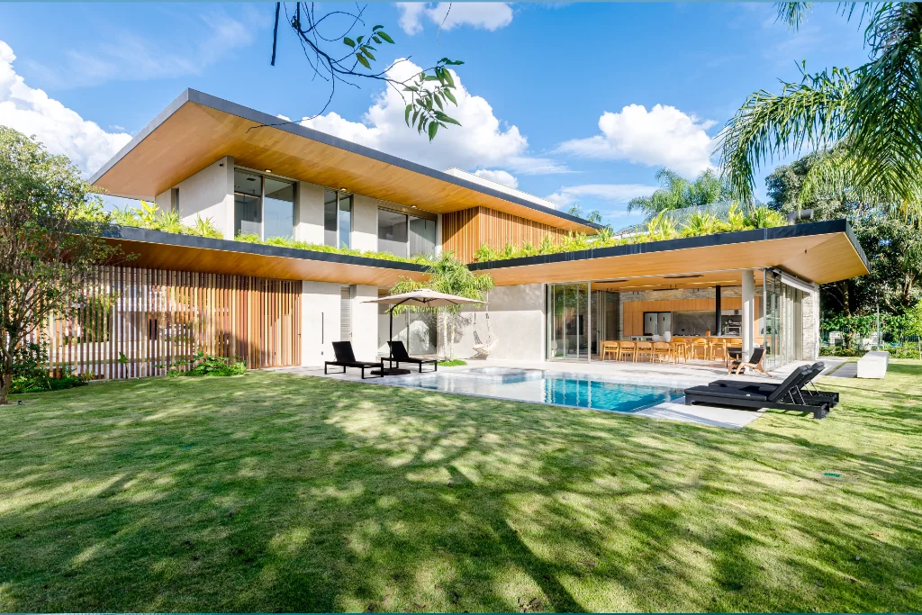 Modern real estate interiors